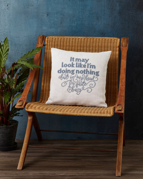 Broderikit It may look 40 x 40 cm