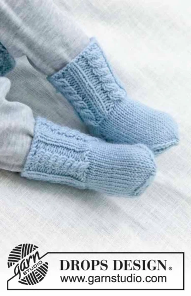 31-8 Celestina Socks by DROPS Design
