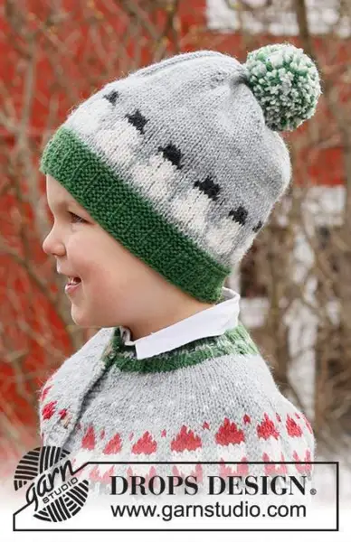 44-18 Snowman Time Hat by DROPS Design