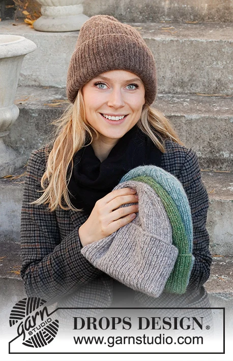 214-67 Winter Smiles Hat by DROPS