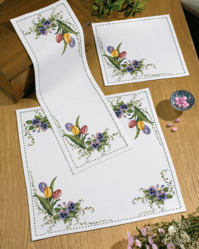 Broderikit 3 tulipaner 26 x 79 cm