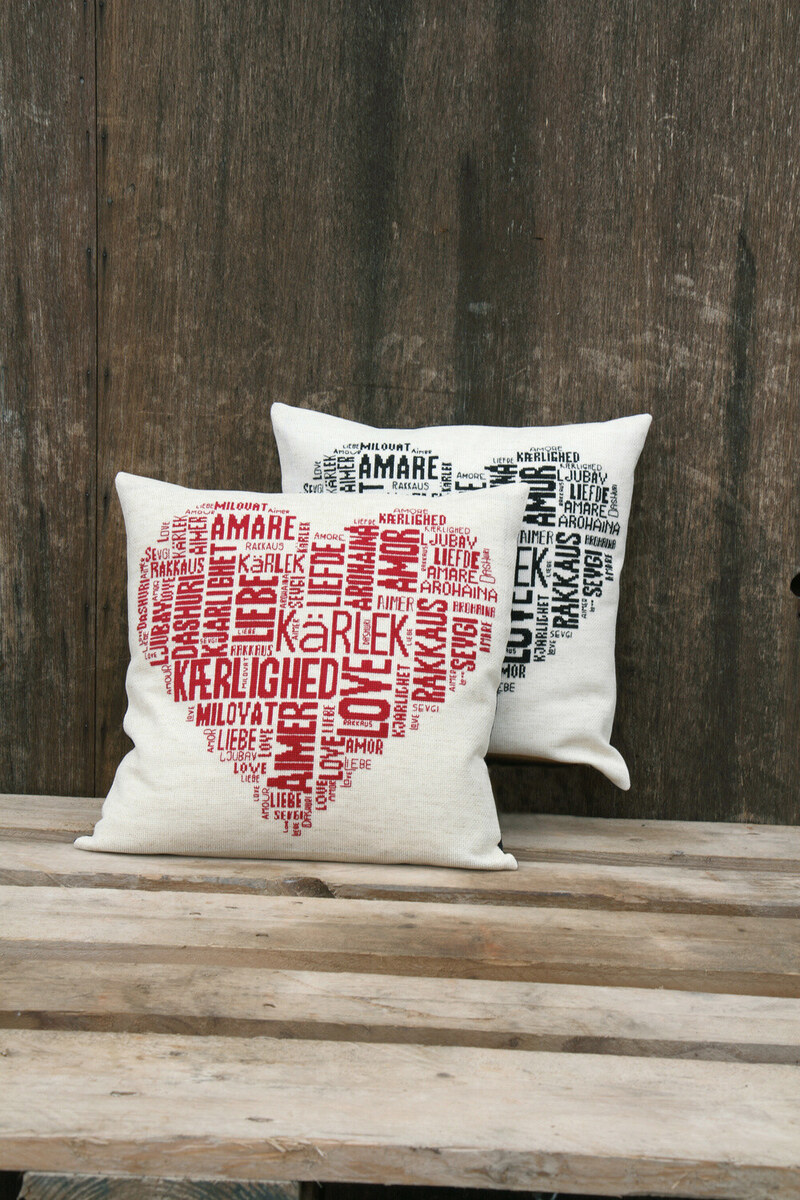 Broderikit Love rød 39 x 39 cm