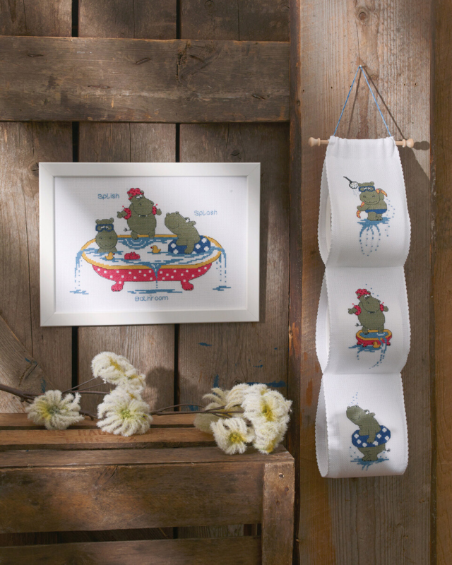 Broderikit Flodhest i pool 29 x 20 cm