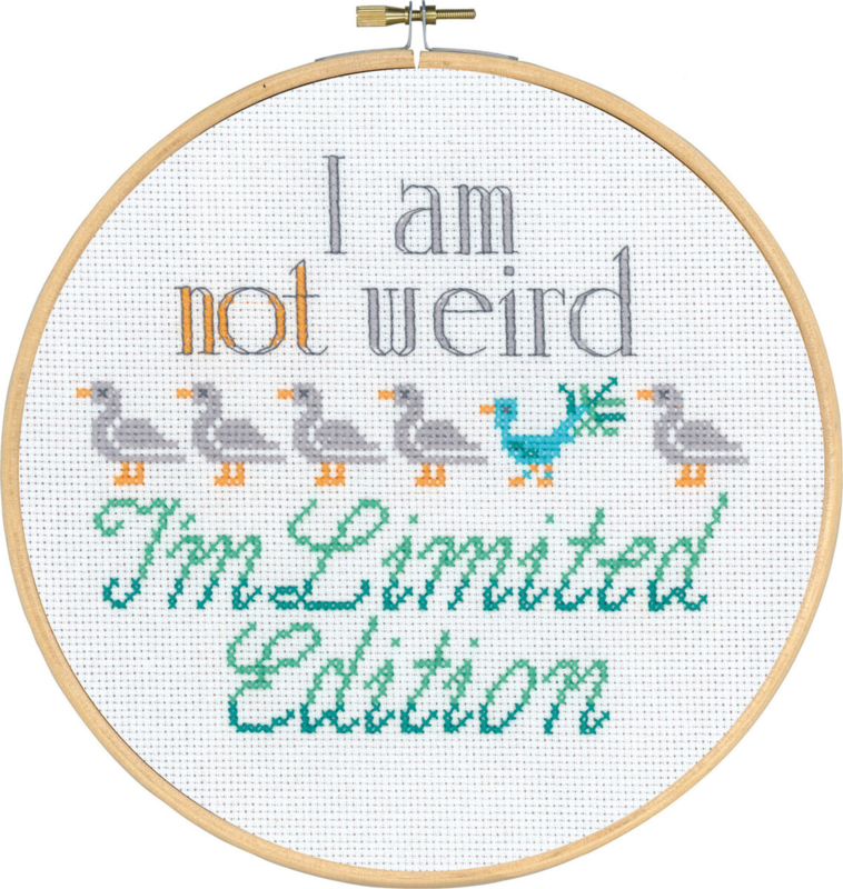 Broderikit I'm not weird M5810/22 20 cm Ø