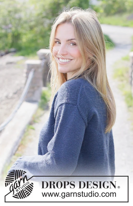 273-22 Autumn Fjord Sweater by DROPS Design — 2
