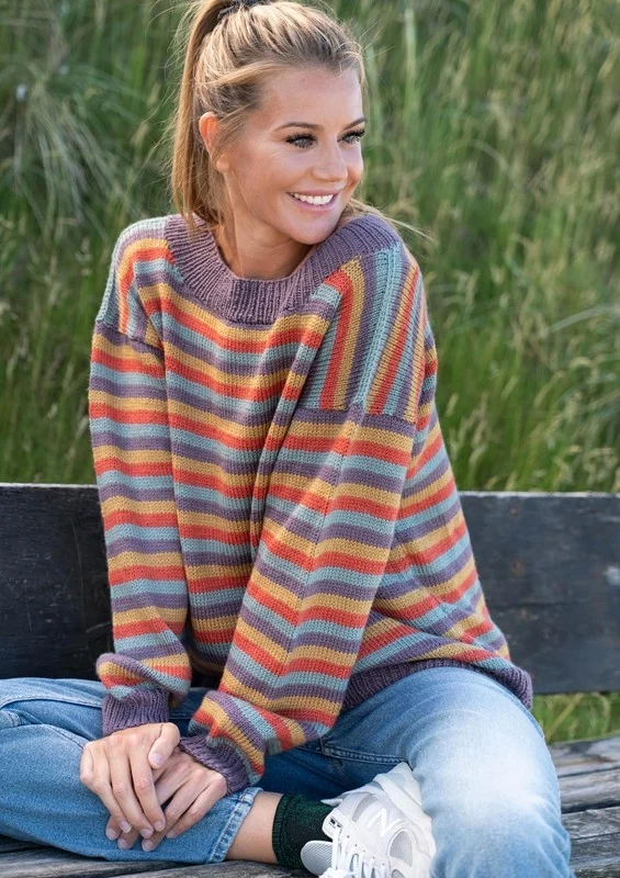 1804 Stribet sweater i fire farver