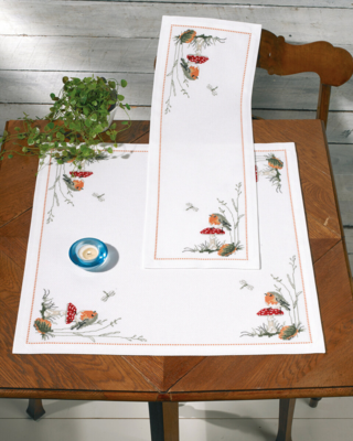 Broderikit Rødkælk og svamp 56 x 56 cm