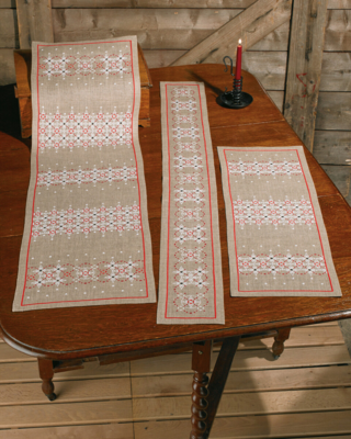 Broderikit Borter på hør 28 x 77 cm